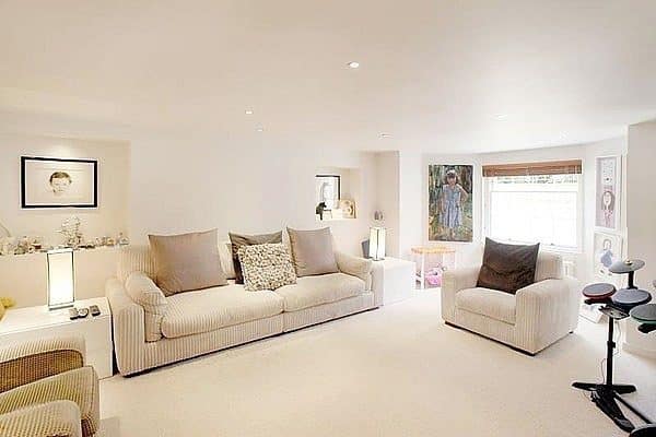 thiết kế phòng khách đơn giản, hiện đại