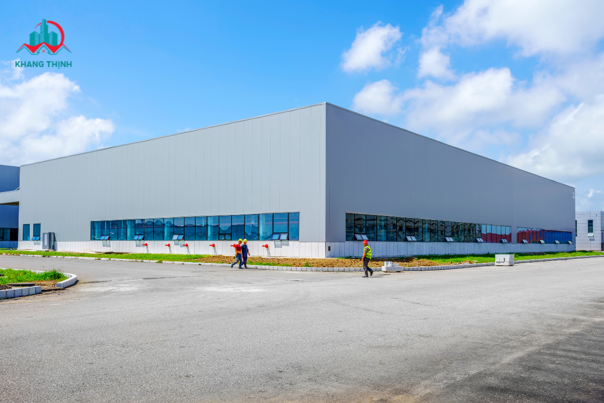 Thiết kế bên ngoài của nhà xưởng công nghiệp Thiết kế bên ngoài của nhà xưởng công nghiệp